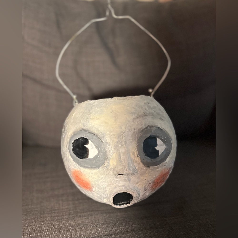Pop art Custom made Papier-mâché sturdy moon pail/ bucket